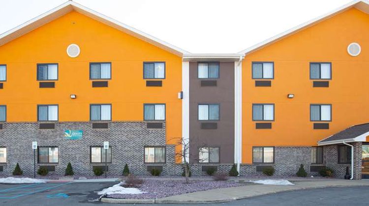 Quality Inn & Suites Hammond Exterior