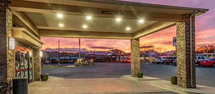 Sleep Inn & Suites Moab Exterior