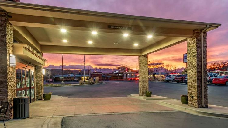Sleep Inn & Suites Moab Exterior