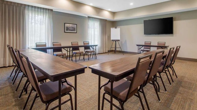 <b>Sleep Inn & Suites Monroe/Woodbury Meeting</b>. Images powered by <a href="https://iceportal.shijigroup.com/" title="IcePortal" target="_blank">IcePortal</a>.