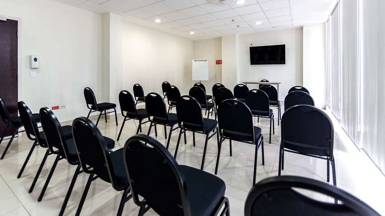 <b>Sleep Inn Tijuana Meeting</b>. Images powered by <a href="https://iceportal.shijigroup.com/" title="IcePortal" target="_blank">IcePortal</a>.