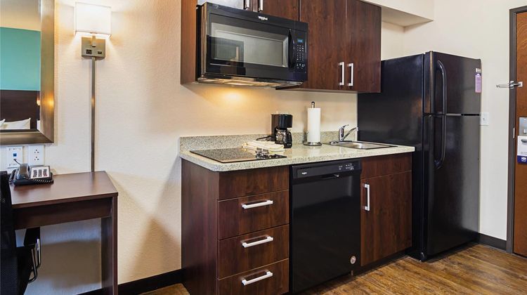 Suburban Studios Room
