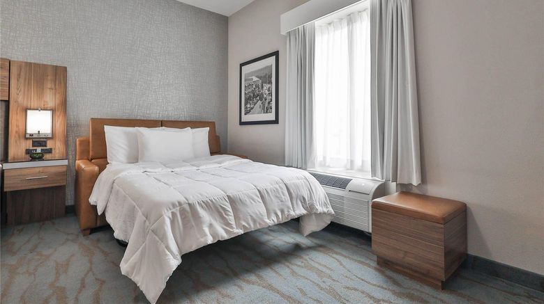<b>The Penn Stroud, Stroudsburg - Poconos Room</b>. Images powered by <a href="https://iceportal.shijigroup.com/" title="IcePortal" target="_blank">IcePortal</a>.