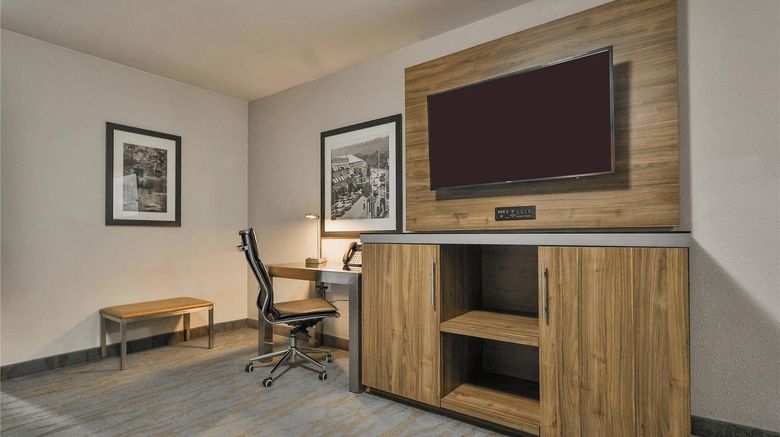 <b>The Penn Stroud, Stroudsburg - Poconos Room</b>. Images powered by <a href="https://iceportal.shijigroup.com/" title="IcePortal" target="_blank">IcePortal</a>.
