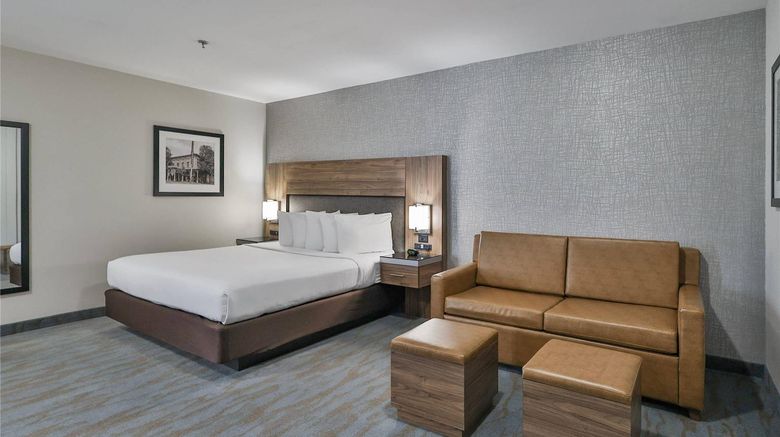 <b>The Penn Stroud, Stroudsburg - Poconos Suite</b>. Images powered by <a href="https://iceportal.shijigroup.com/" title="IcePortal" target="_blank">IcePortal</a>.