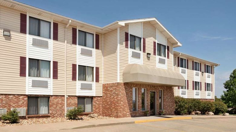 Travelodge Jefferson City Exterior. Images powered by <a href="https://iceportal.shijigroup.com" target="_blank" rel="noopener">Ice Portal</a>.