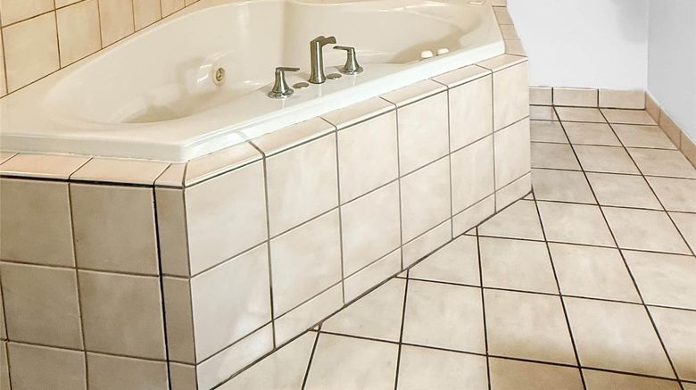 <b>Super 8 Williston Suite</b>. Images powered by <a href="https://iceportal.shijigroup.com/" title="IcePortal" target="_blank">IcePortal</a>.