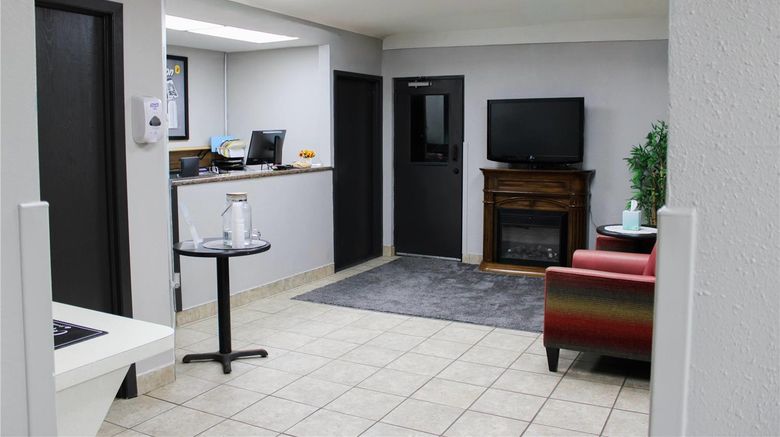 <b>Super 8 Williston Lobby</b>. Images powered by <a href="https://iceportal.shijigroup.com/" title="IcePortal" target="_blank">IcePortal</a>.