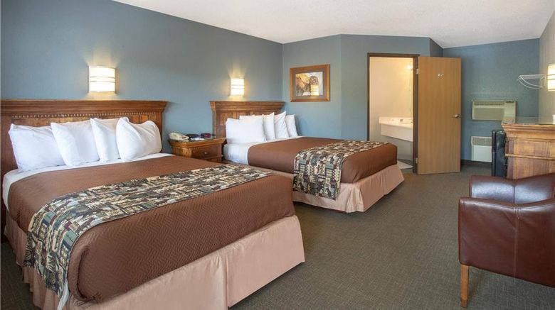<b>Travelodge Gardiner at Yellowstone Park Room</b>. Images powered by <a href="https://iceportal.shijigroup.com/" title="IcePortal" target="_blank">IcePortal</a>.