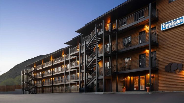 Travelodge Gardiner at Yellowstone Park Exterior