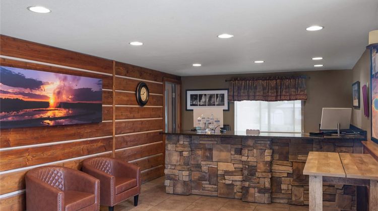 Travelodge Gardiner at Yellowstone Park Lobby