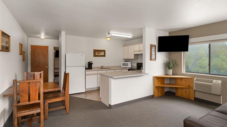 Travelodge Gardiner at Yellowstone Park Suite