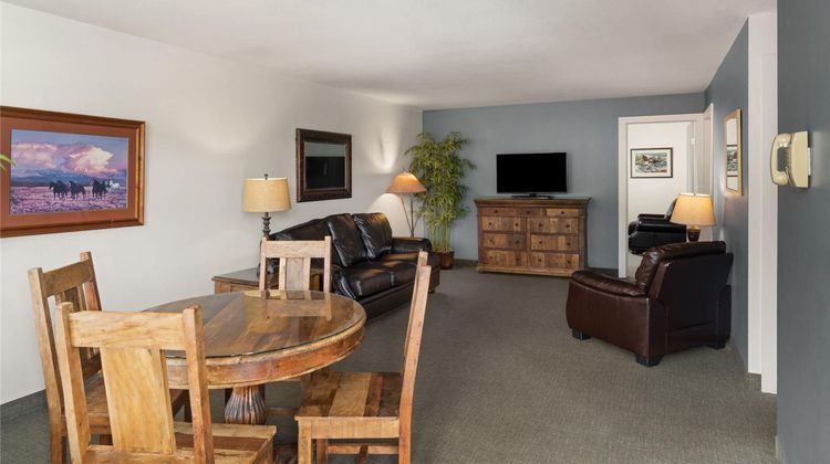 Travelodge Gardiner at Yellowstone Park Suite