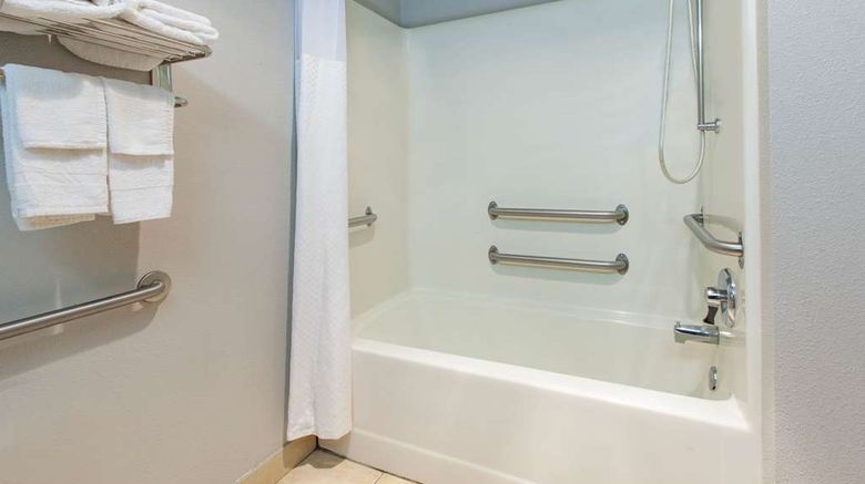 <b>Microtel Inn/Stes by Wyndham Pittsburgh Room</b>. Images powered by <a href="https://iceportal.shijigroup.com/" title="IcePortal" target="_blank">IcePortal</a>.