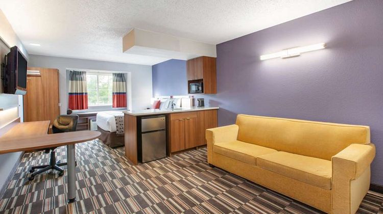 Microtel Inn/Stes by Wyndham Pittsburgh Suite