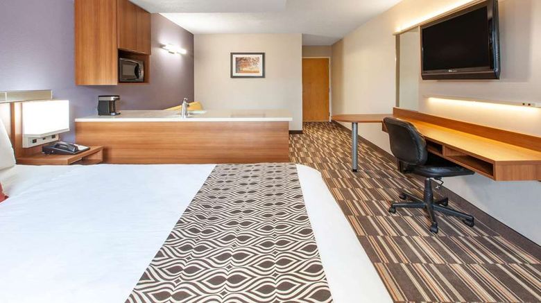 <b>Microtel Inn/Stes by Wyndham Pittsburgh Suite</b>. Images powered by <a href="https://iceportal.shijigroup.com/" title="IcePortal" target="_blank">IcePortal</a>.