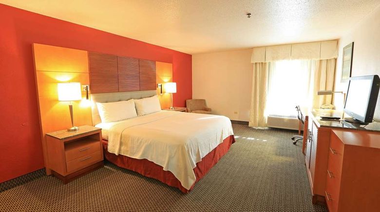 <b>Days Inn Calumet Park Room</b>. Images powered by <a href="https://iceportal.shijigroup.com/" title="IcePortal" target="_blank">IcePortal</a>.