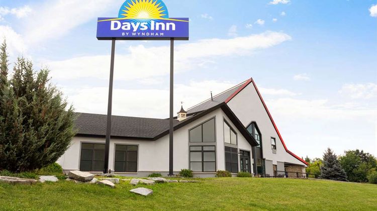 Days Inn Kingston Exterior