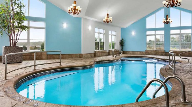 Days Inn Kingston Pool
