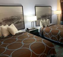 Super 8 Newport News Room