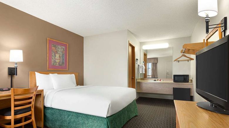 <b>Travelodge Wellington Room</b>. Images powered by <a href="https://iceportal.shijigroup.com/" title="IcePortal" target="_blank">IcePortal</a>.