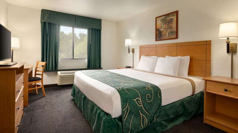 <b>Travelodge Marysville Room</b>. Images powered by <a href="https://iceportal.shijigroup.com/" title="IcePortal" target="_blank">IcePortal</a>.