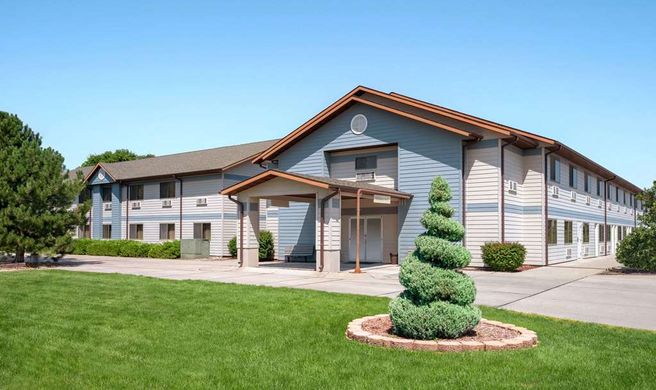 Travelodge Morrill Exterior