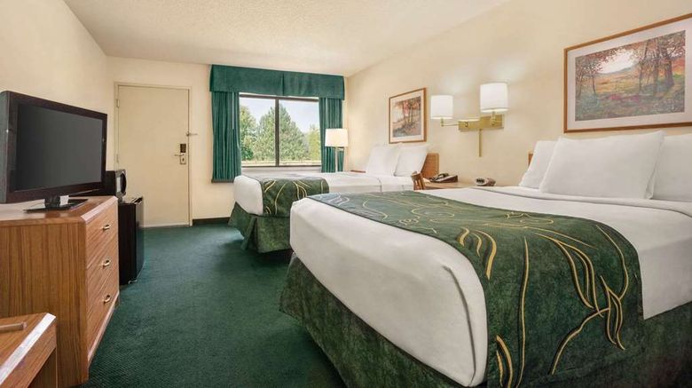 <b>Travelodge Morrill Room</b>. Images powered by <a href="https://iceportal.shijigroup.com/" title="IcePortal" target="_blank">IcePortal</a>.