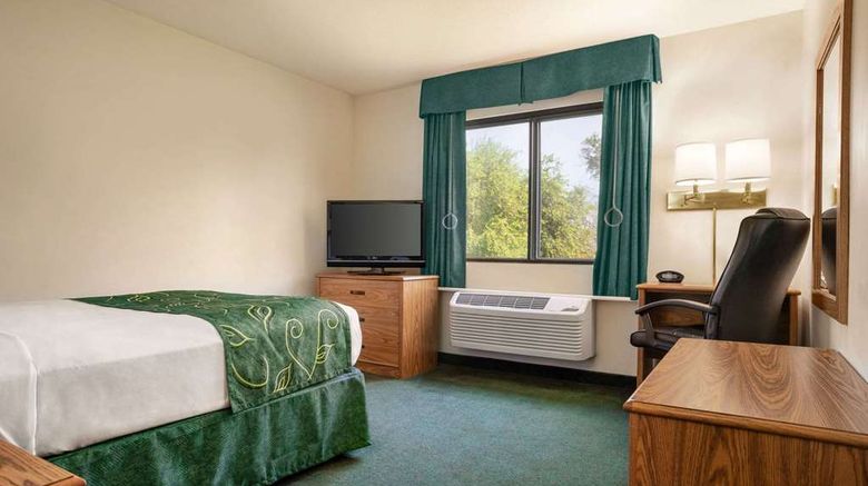 <b>Travelodge Morrill Room</b>. Images powered by <a href="https://iceportal.shijigroup.com/" title="IcePortal" target="_blank">IcePortal</a>.