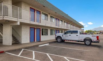 Knights Inn Sierra Vista / East Fry