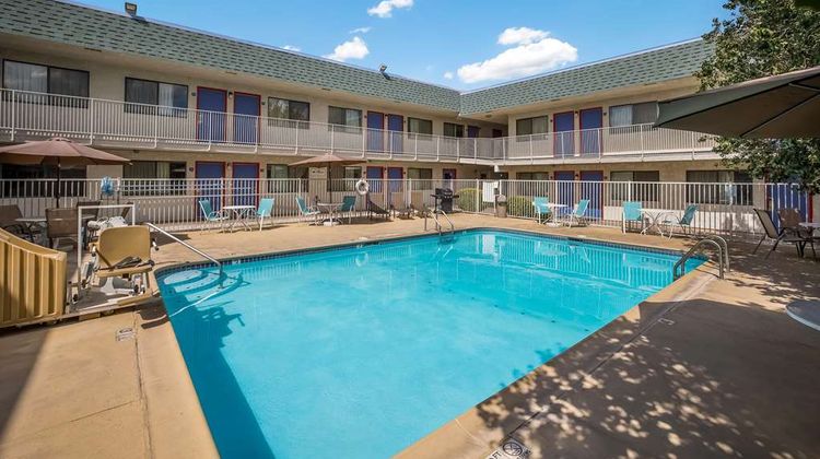 Knights Inn Sierra Vista / East Fry Pool