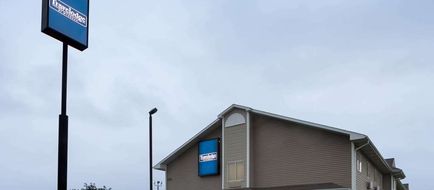 Travelodge Missouri Valley Exterior