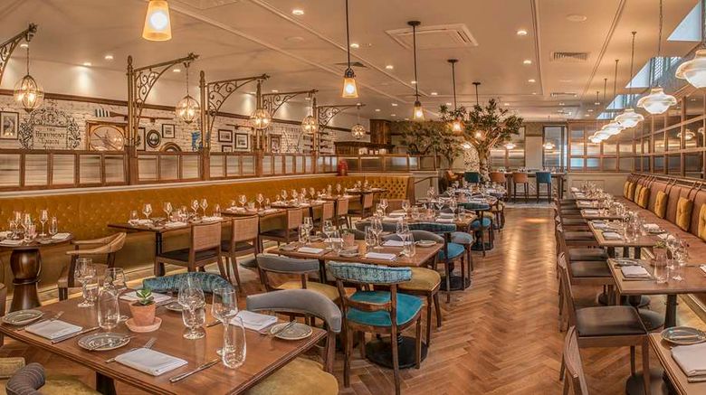 <b>De Vere Beaumont Estate Restaurant</b>. Images powered by <a href="https://iceportal.shijigroup.com/" title="IcePortal" target="_blank">IcePortal</a>.