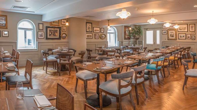 <b>De Vere Beaumont Estate Restaurant</b>. Images powered by <a href="https://iceportal.shijigroup.com/" title="IcePortal" target="_blank">IcePortal</a>.