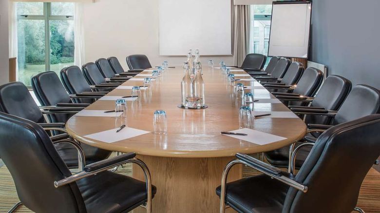 <b>De Vere Cotswold Water Park Meeting</b>. Images powered by <a href="https://iceportal.shijigroup.com/" title="IcePortal" target="_blank">IcePortal</a>.