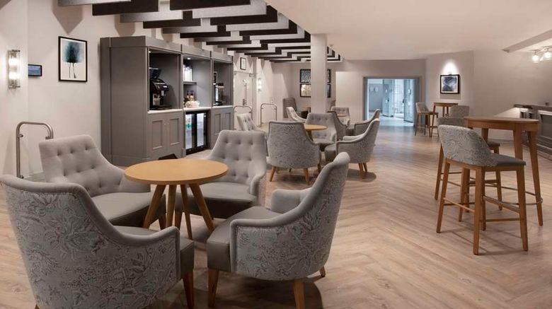 <b>De Vere Cotswold Water Park Restaurant</b>. Images powered by <a href="https://iceportal.shijigroup.com/" title="IcePortal" target="_blank">IcePortal</a>.