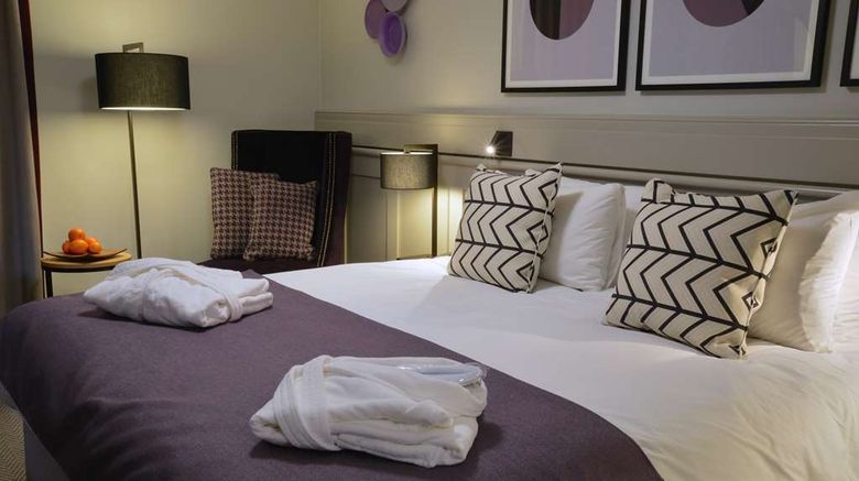 <b>De Vere Cranage Estate Room</b>. Images powered by <a href="https://iceportal.shijigroup.com/" title="IcePortal" target="_blank">IcePortal</a>.