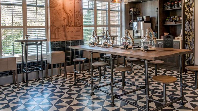 <b>De Vere Latimer Estate Restaurant</b>. Images powered by <a href="https://iceportal.shijigroup.com/" title="IcePortal" target="_blank">IcePortal</a>.