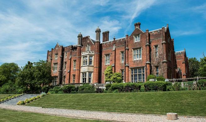 De Vere Latimer Estate Exterior