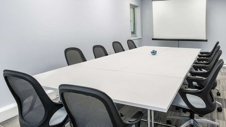 <b>De Vere Latimer Estate Meeting</b>. Images powered by <a href="https://iceportal.shijigroup.com/" title="IcePortal" target="_blank">IcePortal</a>.