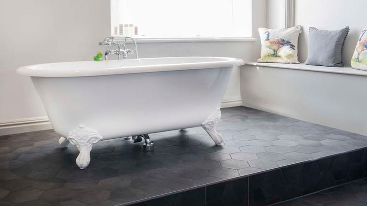 De Vere Tortworth Court Suite