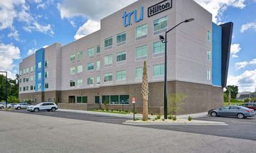 Tru by Hilton Sumter