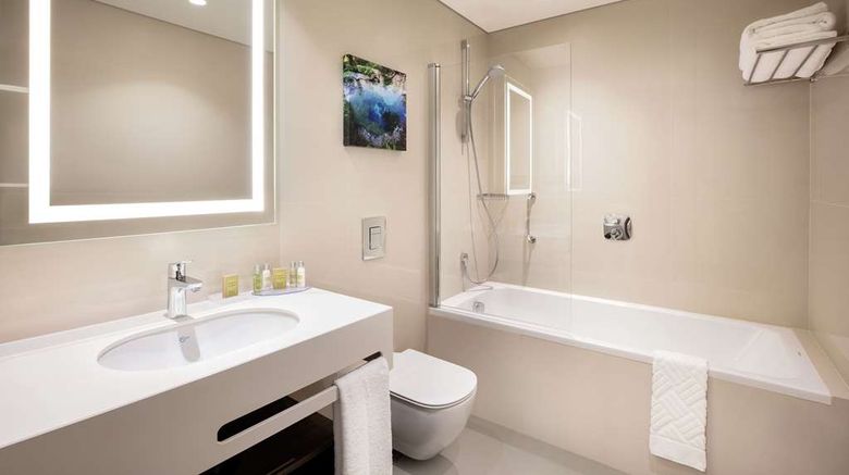 <b>Hilton Garden Inn Tirana Room</b>. Images powered by <a href="https://iceportal.shijigroup.com/" title="IcePortal" target="_blank">IcePortal</a>.