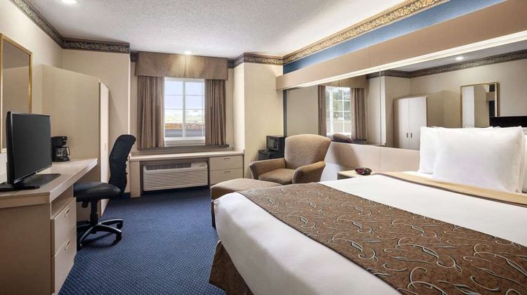 Travelodge Fort Scott Room