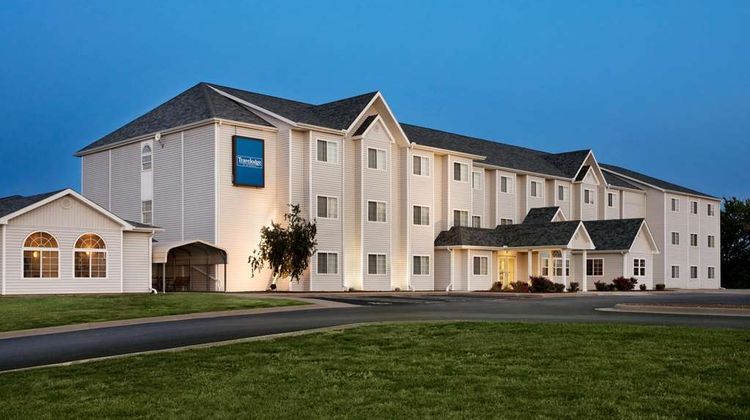 Travelodge Fort Scott Exterior