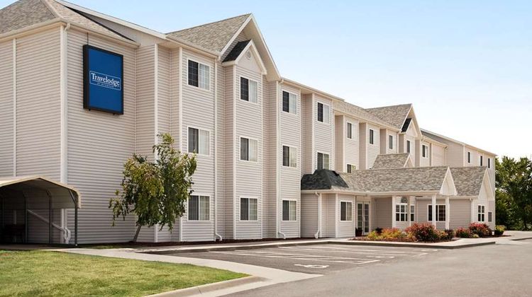 Travelodge Fort Scott Exterior