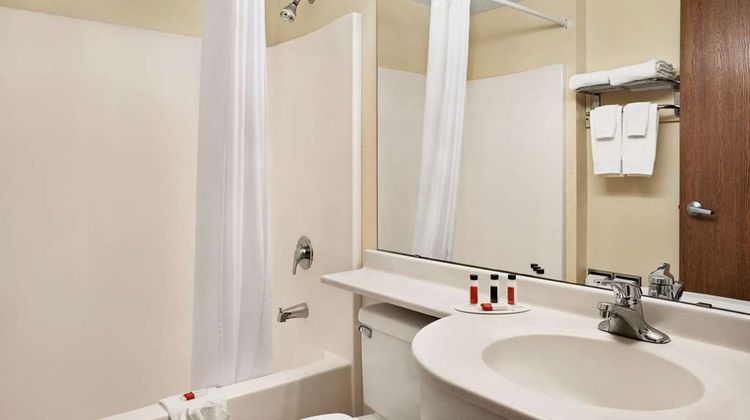 Travelodge Fort Scott Room