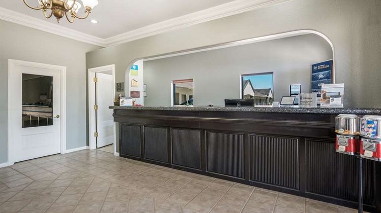 SureStay By Best Western Alice Lobby