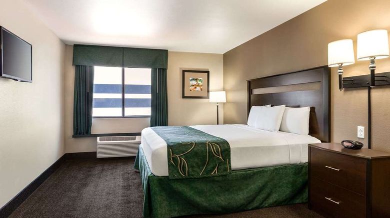 <b>Travelodge Santa Teresa Room</b>. Images powered by <a href="https://iceportal.shijigroup.com/" title="IcePortal" target="_blank">IcePortal</a>.