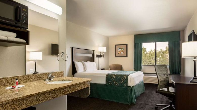 <b>Travelodge Santa Teresa Room</b>. Images powered by <a href="https://iceportal.shijigroup.com/" title="IcePortal" target="_blank">IcePortal</a>.